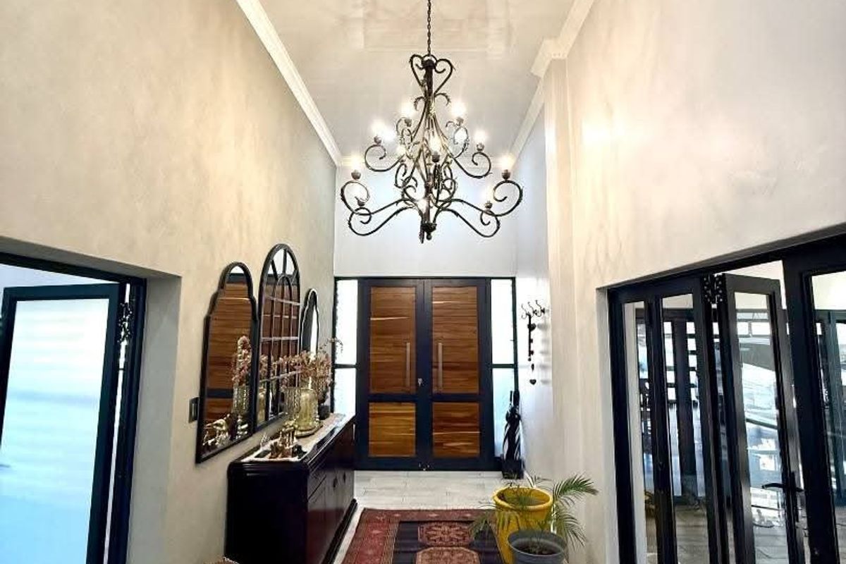 An Exceptional Residence of Space, Elegance & Tranquility in Wilkoppies  - Photo 4