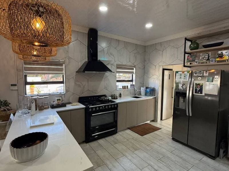 An Exceptional Residence of Space, Elegance & Tranquility in Wilkoppies  - Photo 8