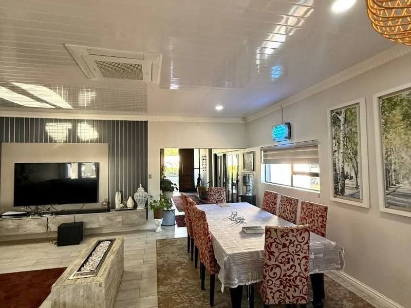 An Exceptional Residence of Space, Elegance & Tranquility in Wilkoppies  - Photo 6