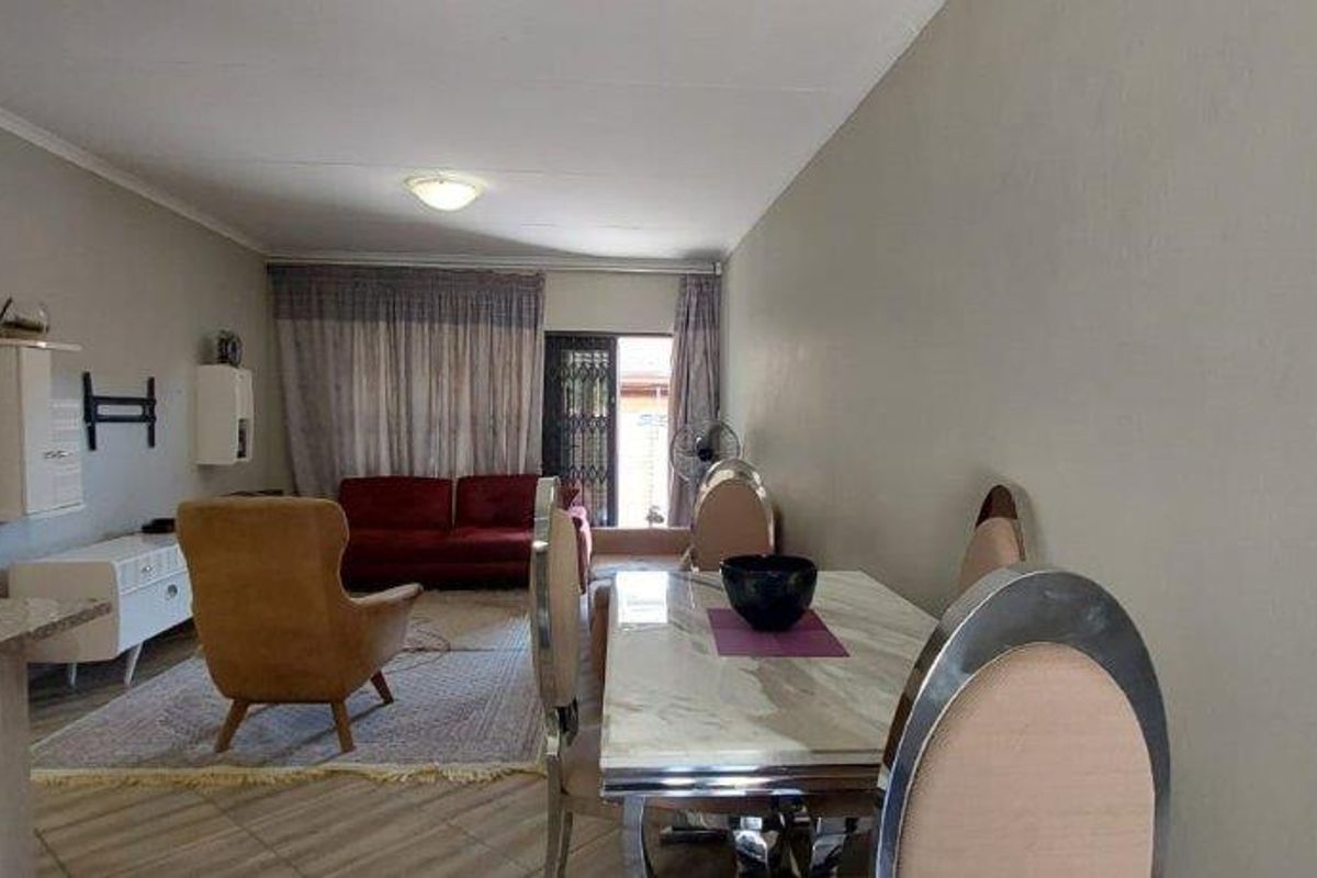 2 Bed House in Pretoria West for Sale - Photo 5