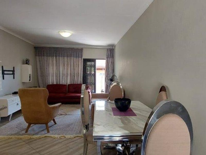 2 Bed House in Pretoria West for Sale - Photo 5