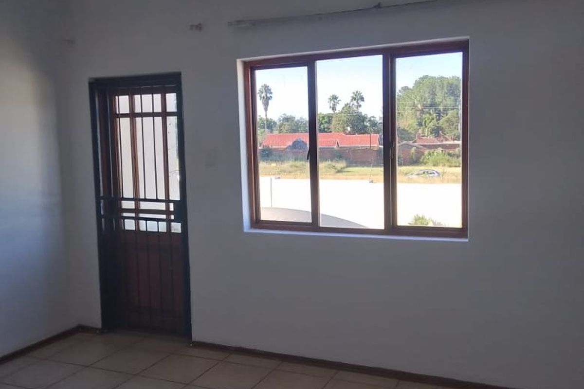 Apartment to Rent – Morgenhoff Golf Estate - Photo 2