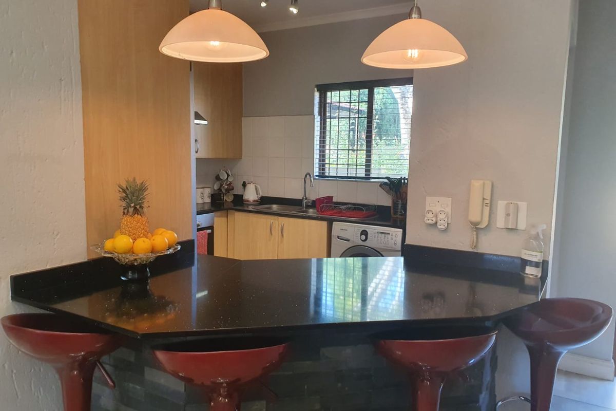 La Viale Douglasdale Garden Unit - Photo 4