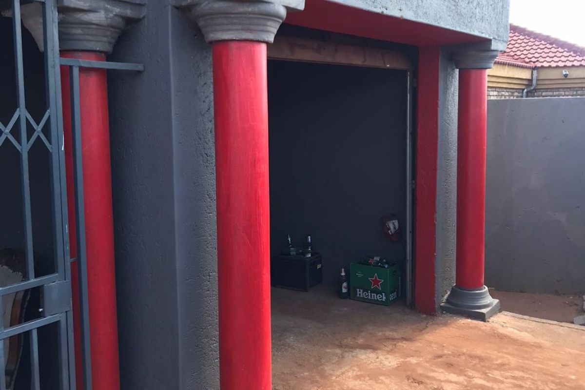 House for Sale – Soshanguve VV - Photo 3