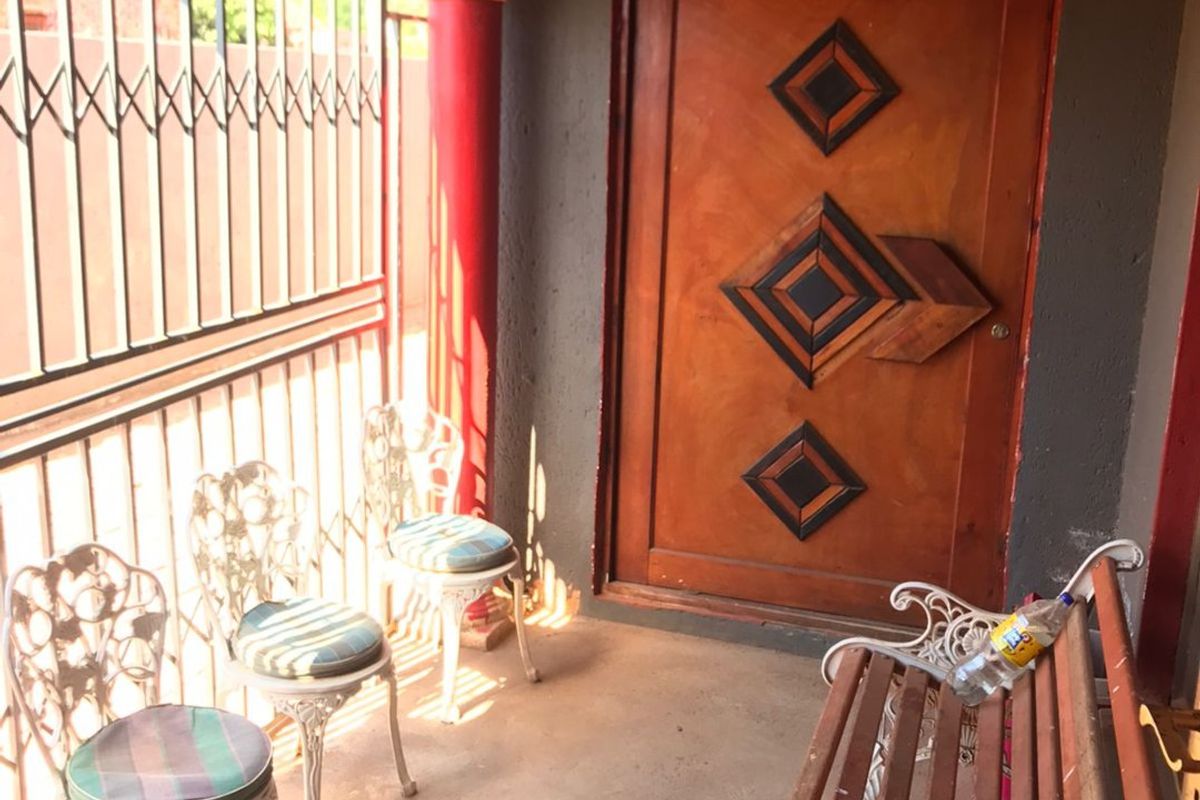 House for Sale – Soshanguve VV - Photo 5