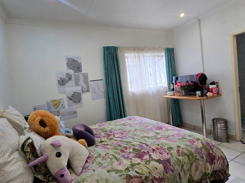 Comfortable Room in Crystal Park, Benoni - Photo 2