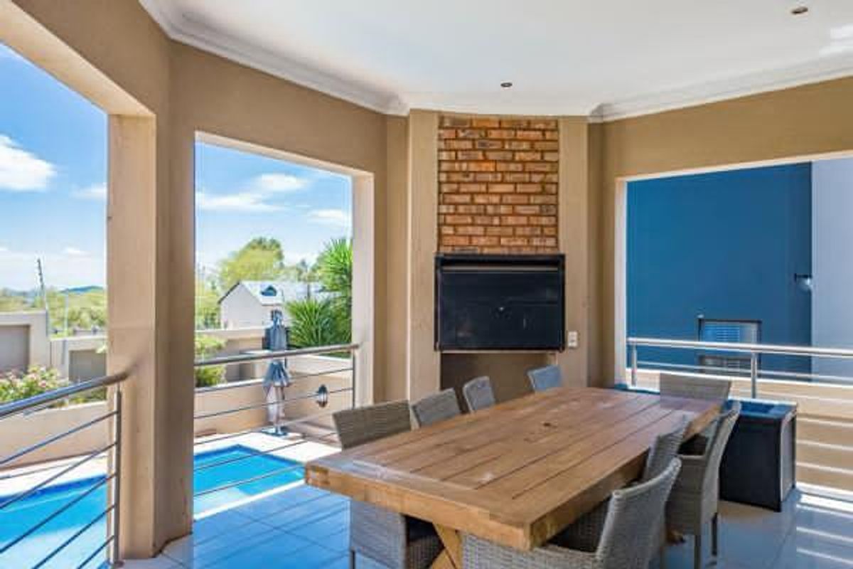 Amazing Palacial Residence in Magaliesberg Estate Amandasig - Photo 2