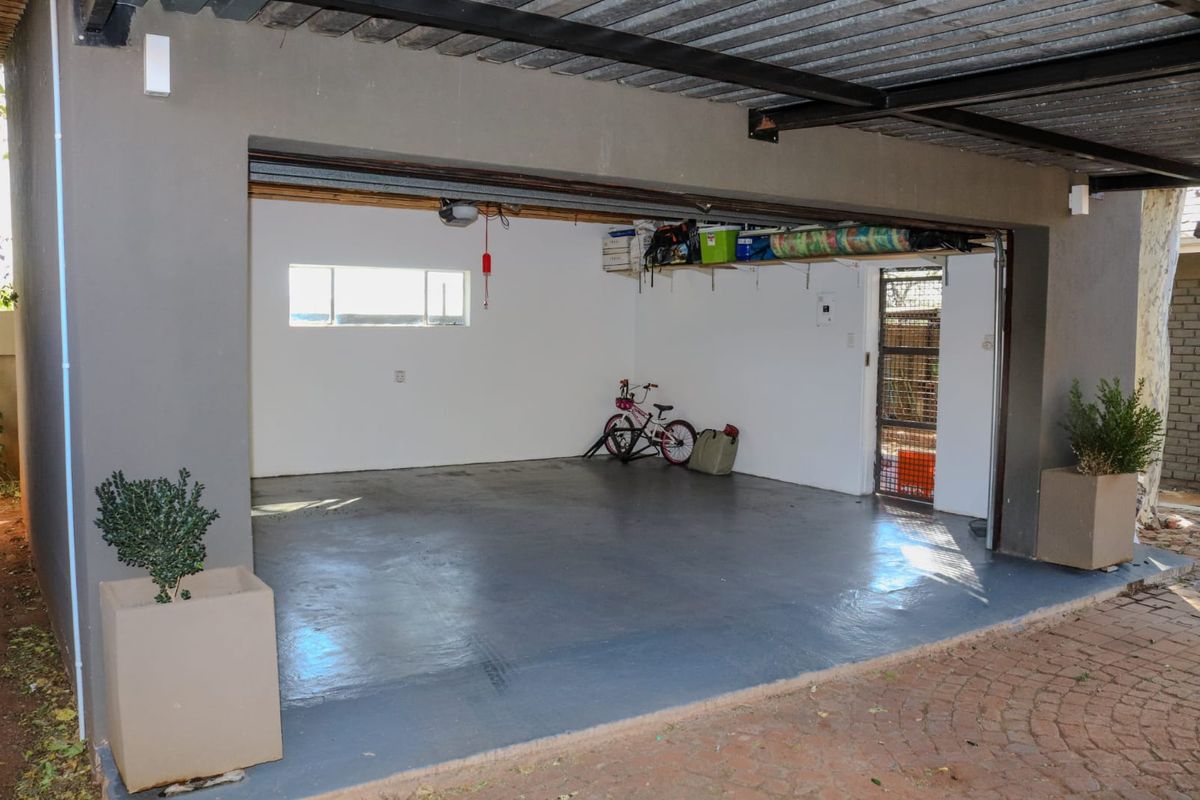 Spacious Family Home for Sale in Annlin - Photo 5