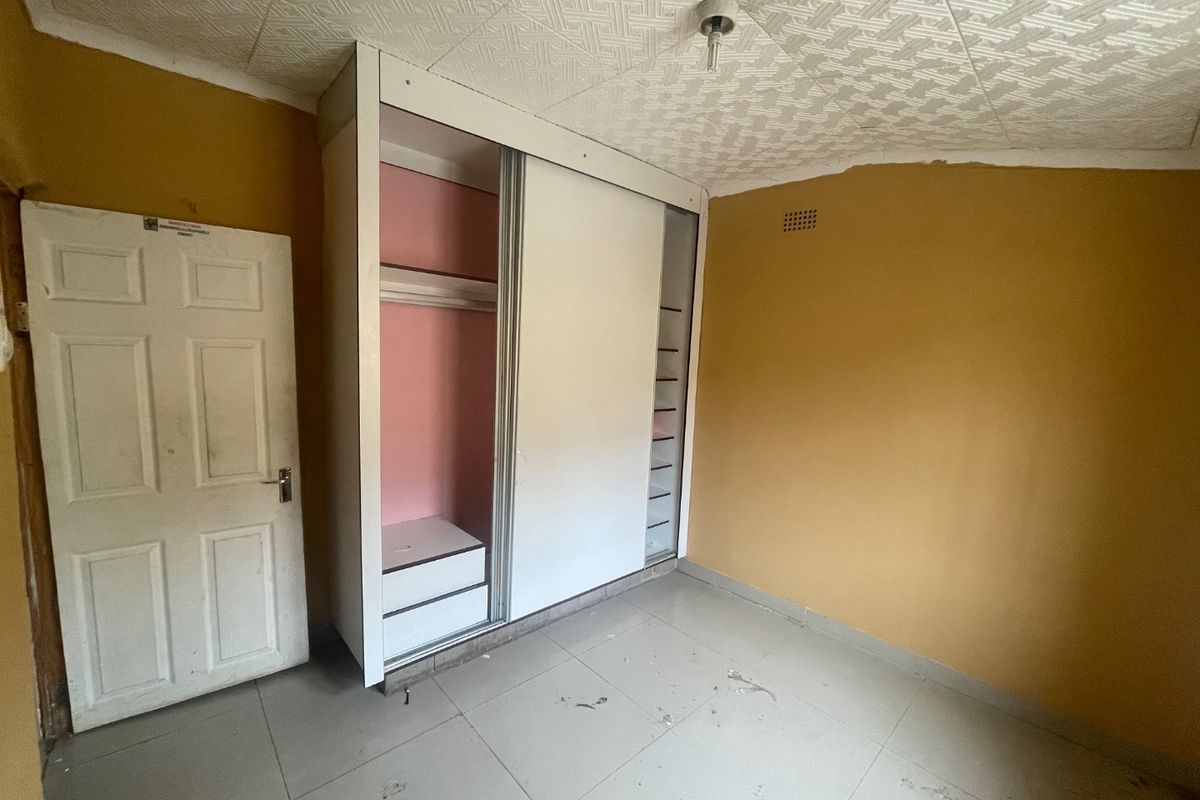 6 Bedroom House for sale - Photo 5