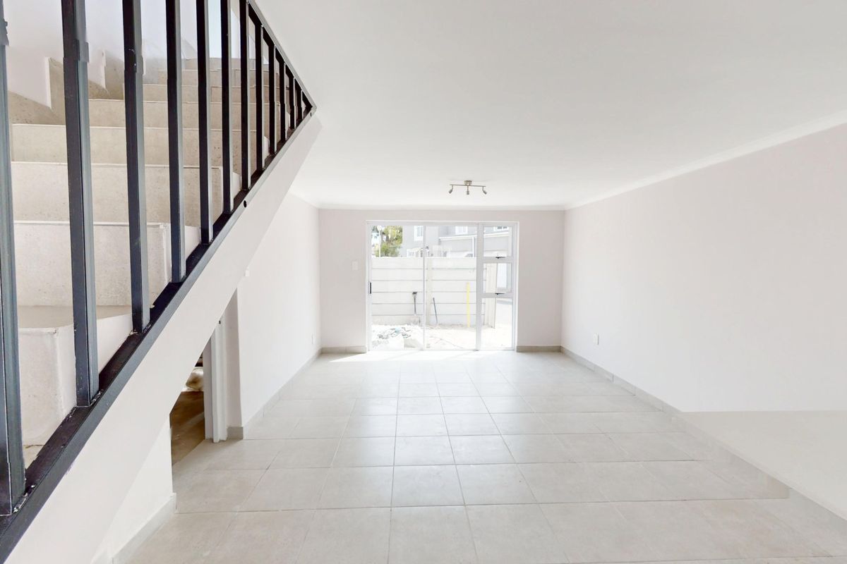 Brand New 3-Bedroom Home in Secure Complex with Low Levies - Photo 5