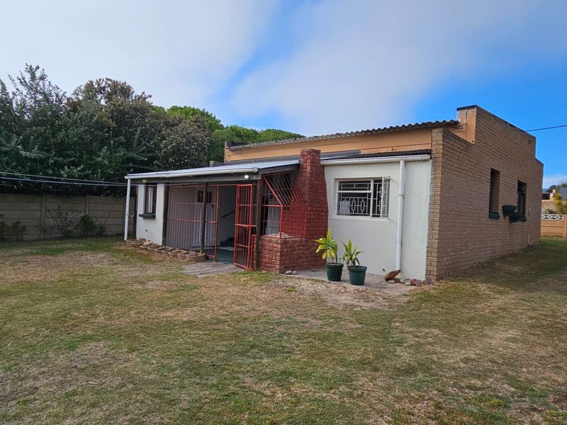 Prag Huis met baie potensiaal. - Photo 4