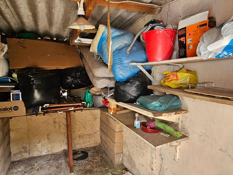 Prag Huis met baie potensiaal. - Photo 7