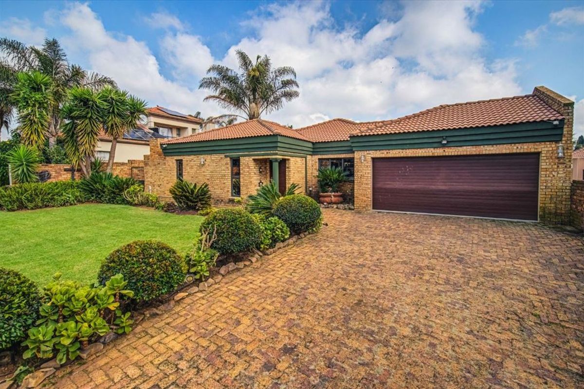 Spacious Four-Bedroom Family Home - Photo 3