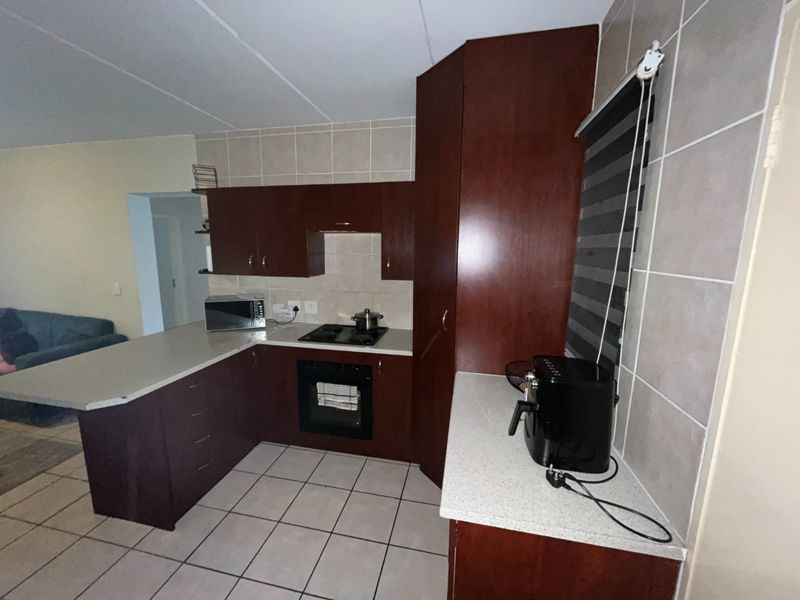 Two bedroom & two Bath apartment/flat  for sale in Northriding - Photo 2