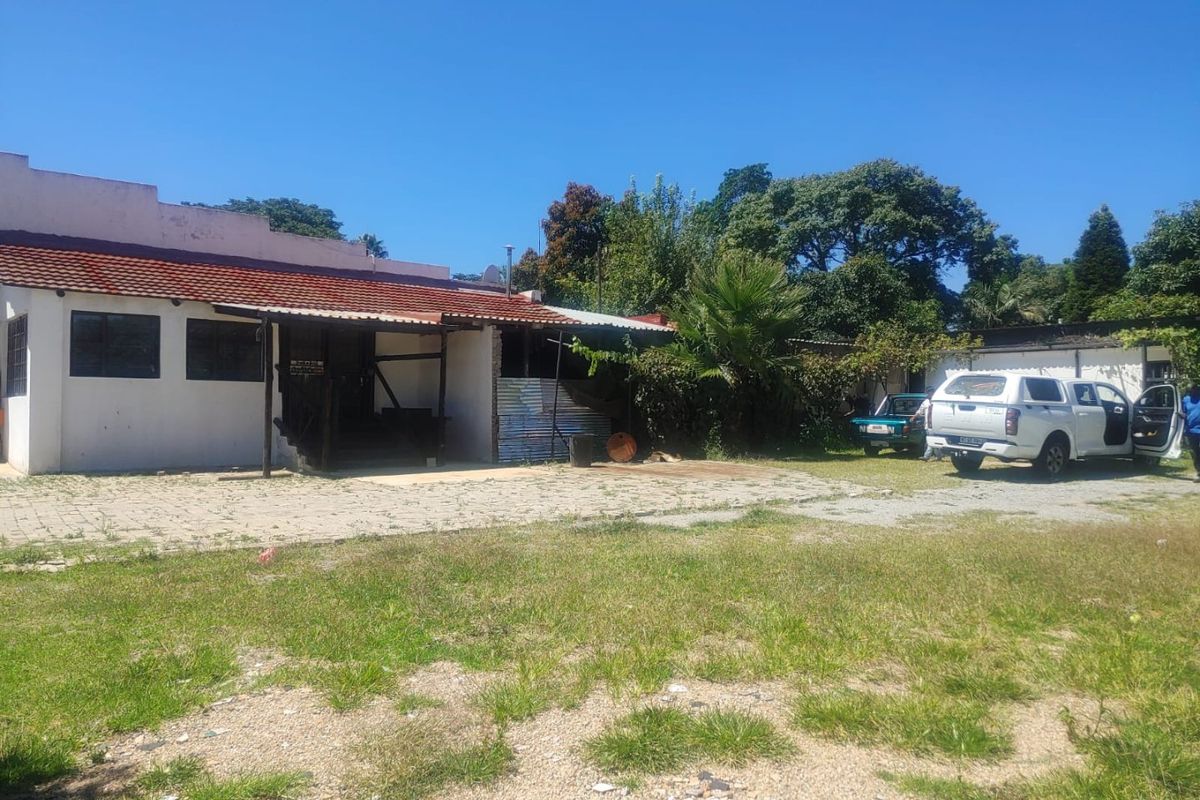 PRIME COMMERCIAL INVESTMENT PROPERTY – FAIRLAND - Photo 4