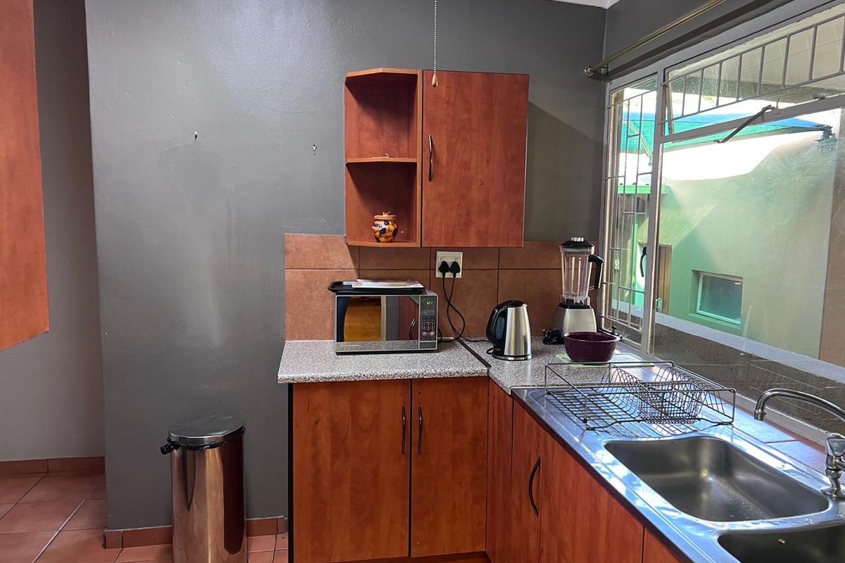 3 bedroom for sale in Mountain View  - Photo 3