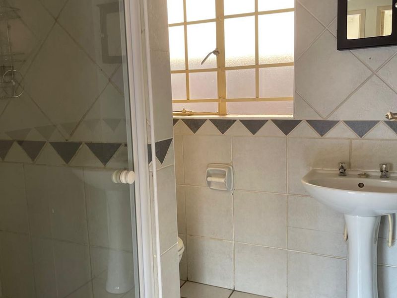 Beautiful 2 bed Town House !! - Photo 10