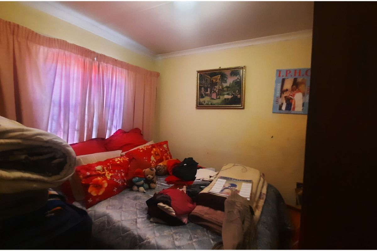 TWO BEDROOM RDP HOUSE IN TEMBISA  - Photo 5