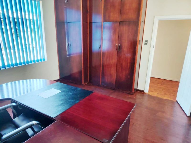 Commercial Property for Sale in Berea - Photo 9