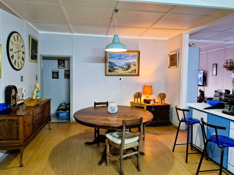 Spacious 3 Bedroom Home for Sale in a Sought-After Area of Hopefield - Photo 9