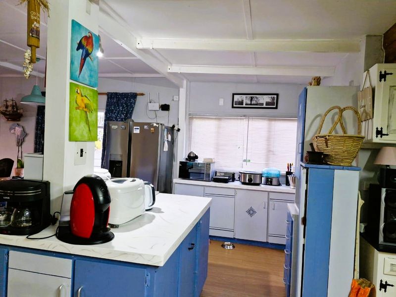 Spacious 3 Bedroom Home for Sale in a Sought-After Area of Hopefield - Photo 6