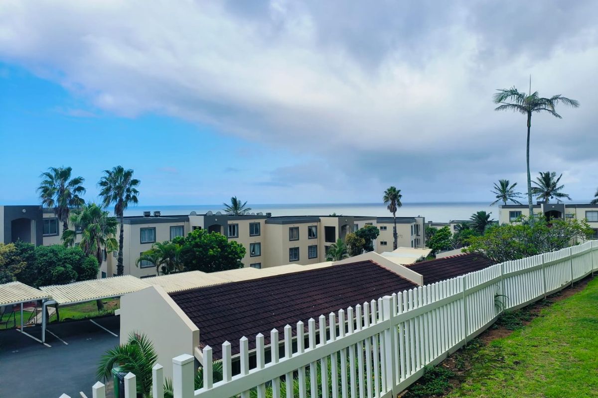 2 Bed 2 Bath Ground floor unit in popular holiday letting complex - Photo 2