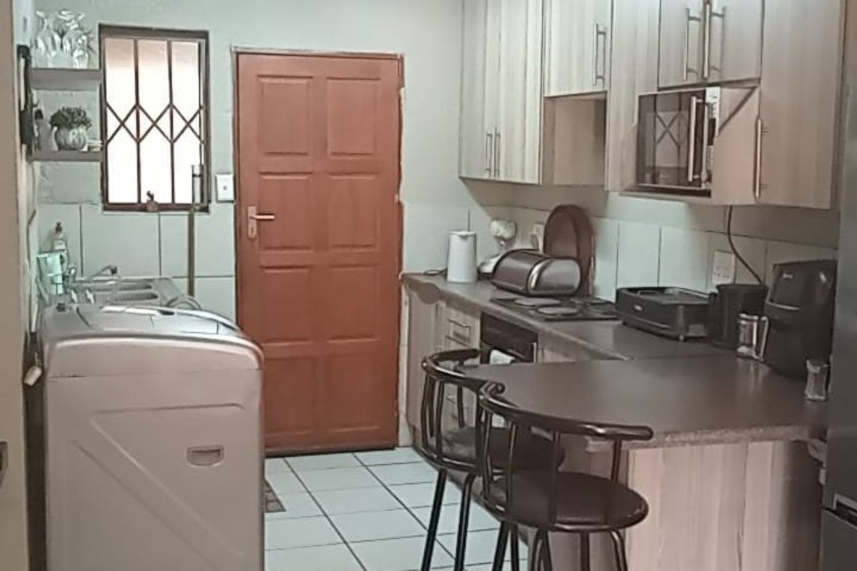 Beautiful 2-Bedroom Apartment for Sale - Photo 4