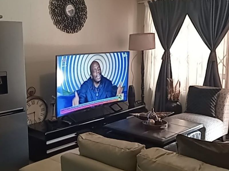 Beautiful 2-Bedroom Apartment for Sale - Photo 6