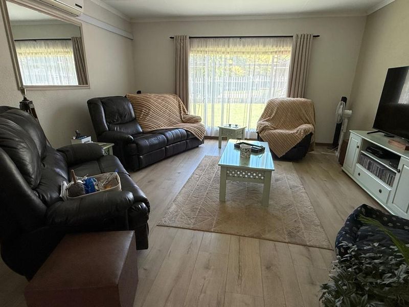 A LIFE OF WARM AND TOGETHERNESS  - Photo 5