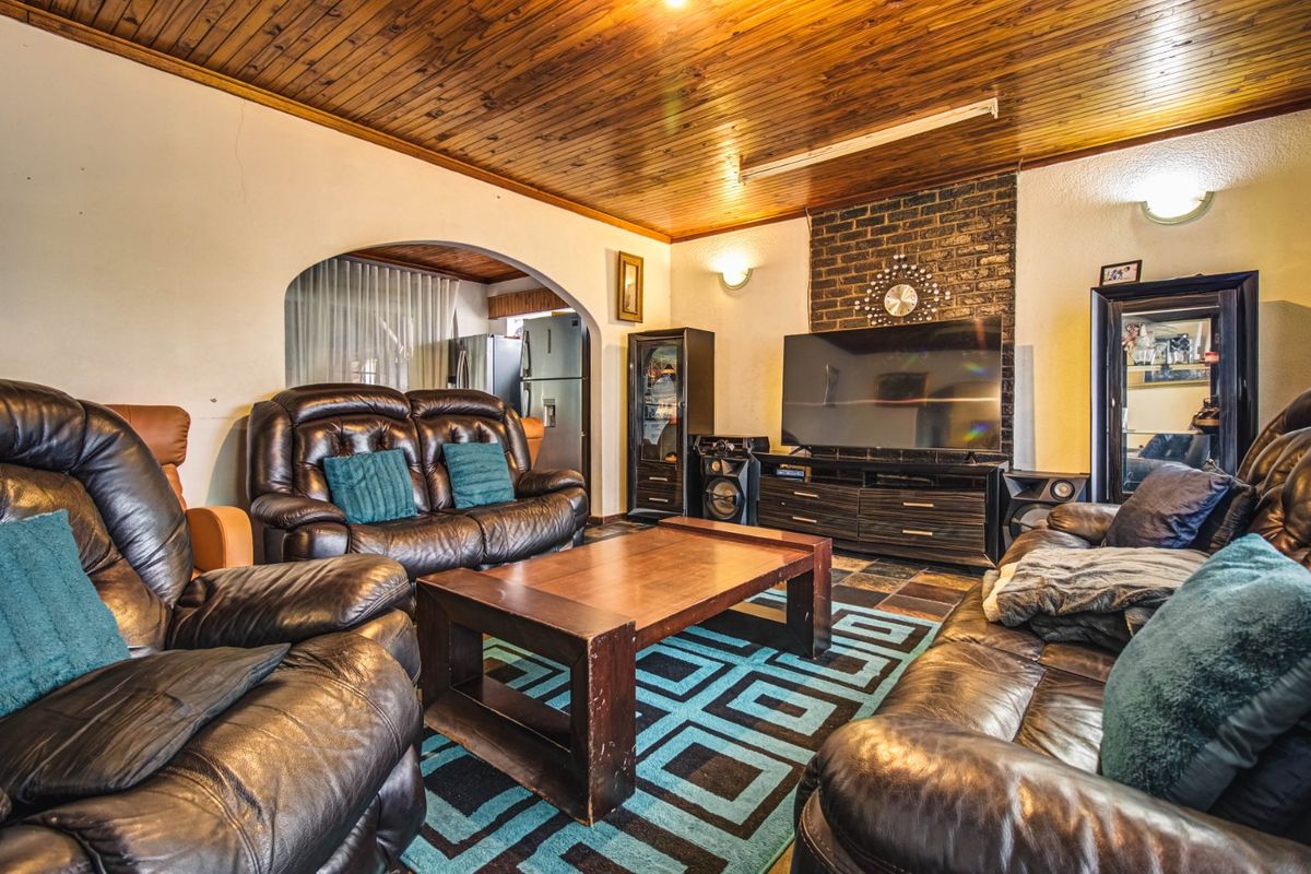 Your Dream Home Awaits! - Photo 3