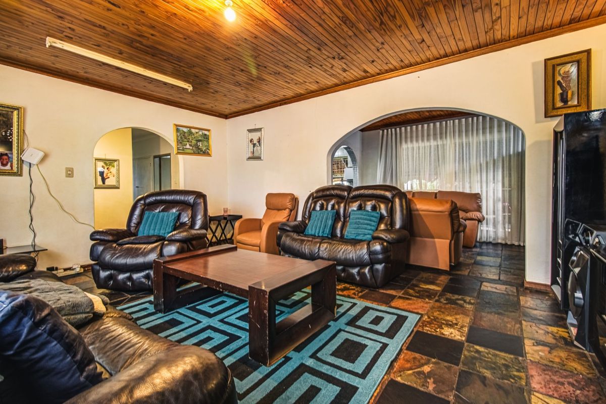 Your Dream Home Awaits! - Photo 5