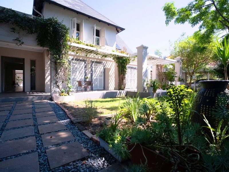 Welcome to a home where timeless elegance meets effortless family living. - Photo 2