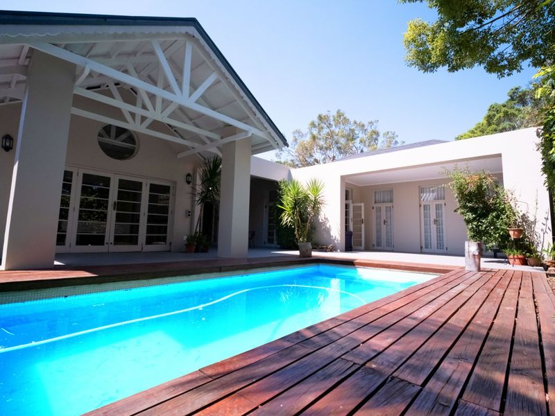 Welcome to a home where timeless elegance meets effortless family living. - Photo 1