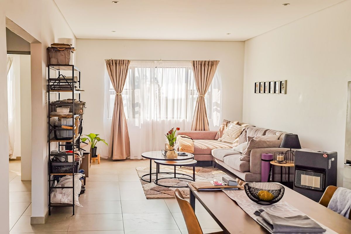 2 Bed First Floor Apartment at Mountain View Estate - Photo 2