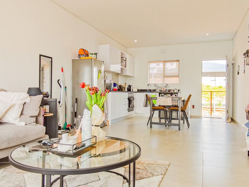 2 Bed First Floor Apartment at Mountain View Estate - Photo 3