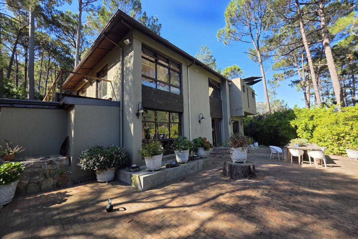 Furnished Forest Retreat - Photo 3