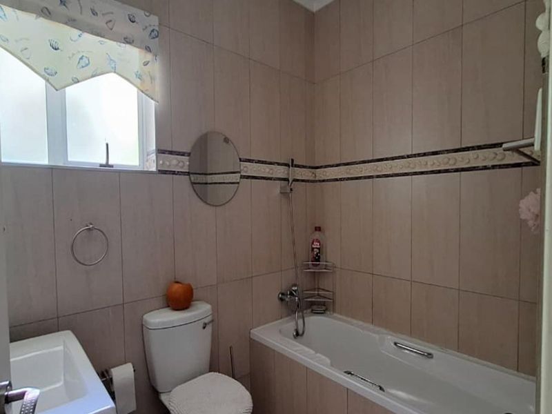 4 Bedroom House for Sale in Bordeau - Photo 10