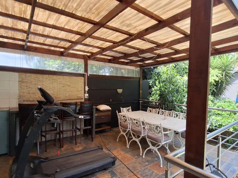 4 Bedroom House for Sale in Bordeau - Photo 2