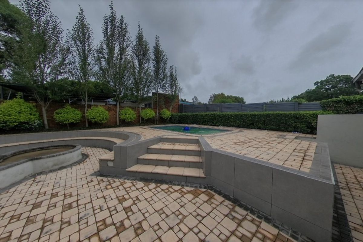 Luxury 4 Bedroom Home with Home Office To Rent in Waverley - Photo 4