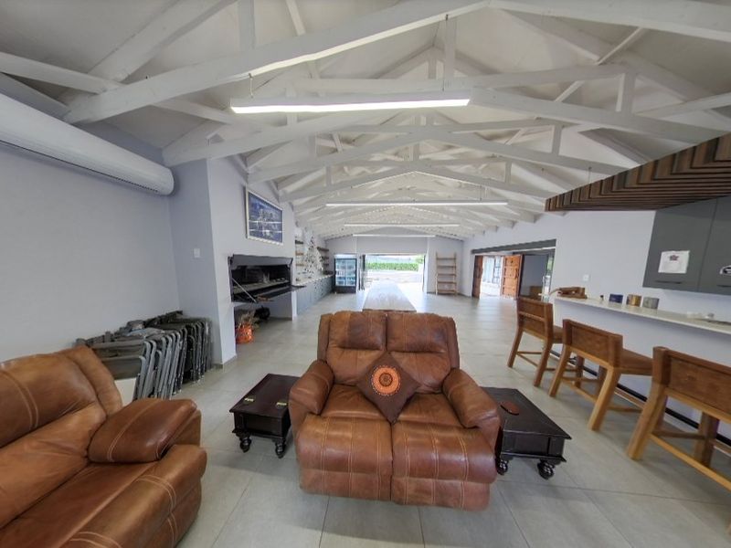 Luxury 4 Bedroom Home with Home Office To Rent in Waverley - Photo 10