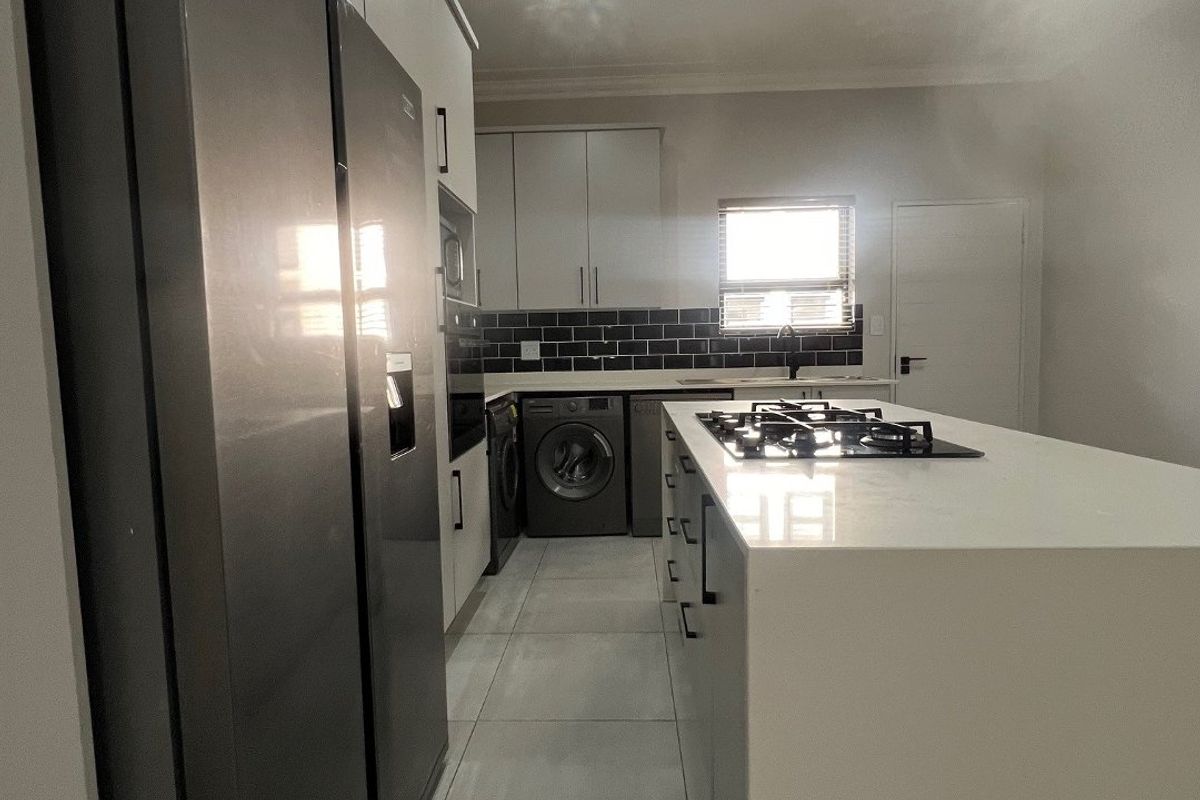 2 Bedroom Apartment/Flat to Rent in Brynston - Photo 4