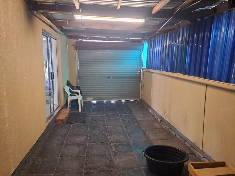 This cozy family home is a great way to start - Photo 5