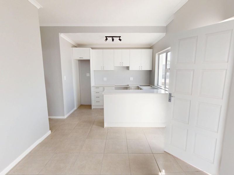 Brand new 3 Bedroom, 2 bathroom family homes ready to move in for sale - Photo 6