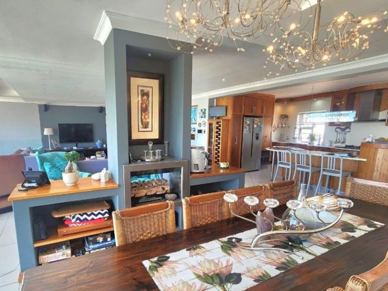 Two-minute stroll from the beach - Photo 2