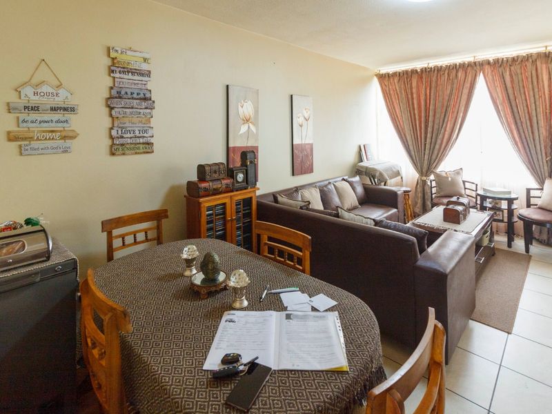 Apartment in Witpoortjie Mariana hof - Photo 9