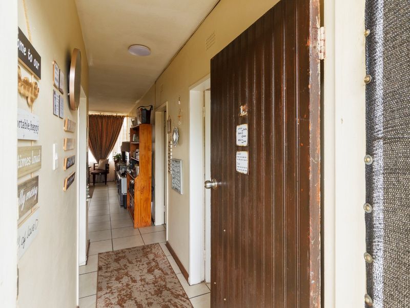 Apartment in Witpoortjie Mariana hof - Photo 2