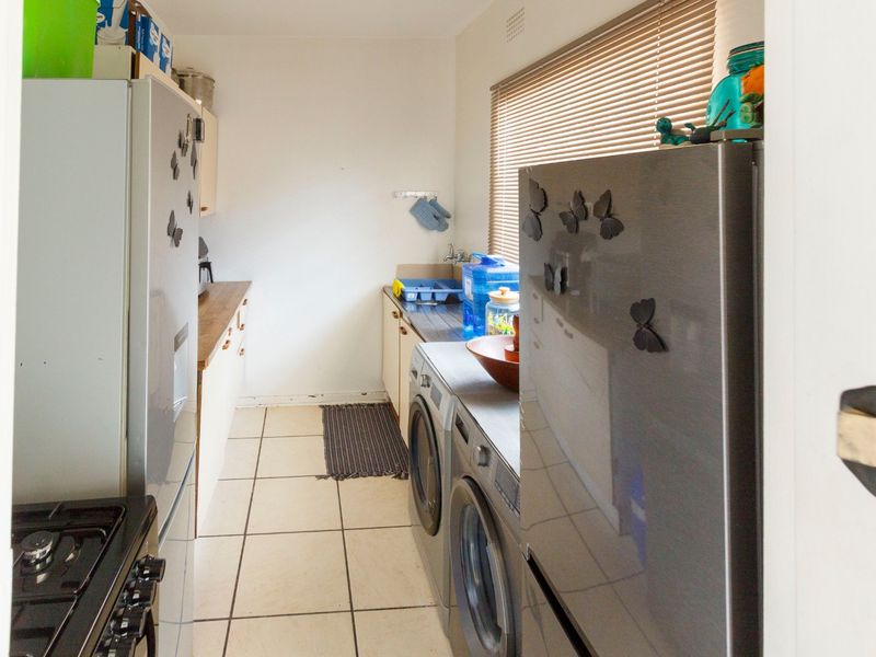 Lock up and go apartment in Witpoortjie - Photo 6