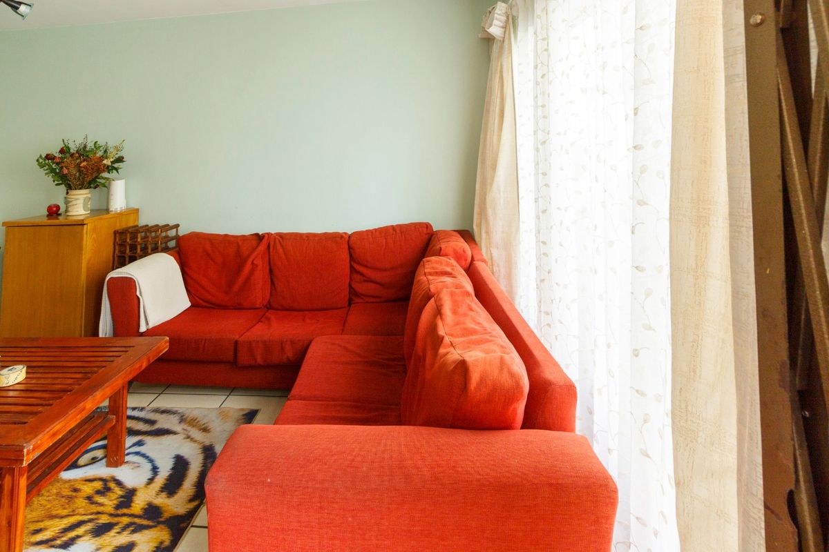 Lock up and go apartment in Witpoortjie - Photo 4