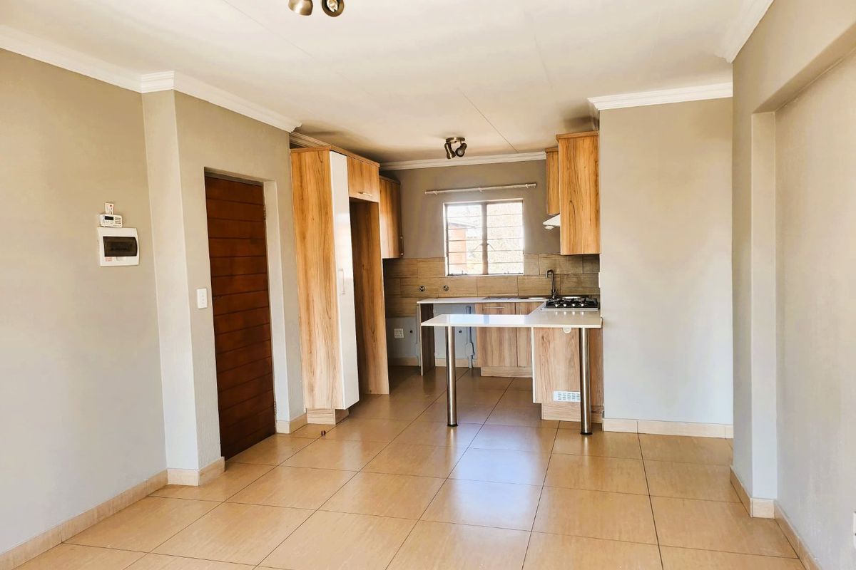 Charming 2-Bedroom Family Home in Andeon  Your Dream Home Awaits! For Rent:  - Photo 4