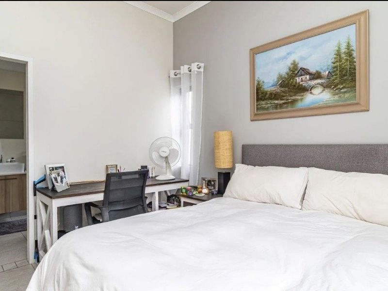 Stylish 2-Bedroom Unit in Secure Lifestyle Estate - Photo 7